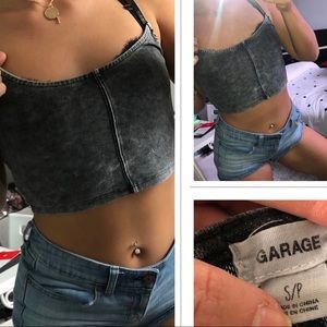 GARAGE DARK GRAY CROP TOP